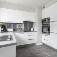 https://img.asariweb.pl/original/mieszkanie apartament na sprzedaż Warszawa kuchnia