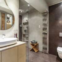 https://img.asariweb.pl/original/mieszkanie apartament Warszawa Ursynów łazienka